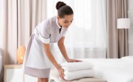 hotel_housekeeper_job